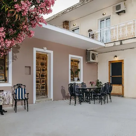 Vakantiehuis Olive Yard House