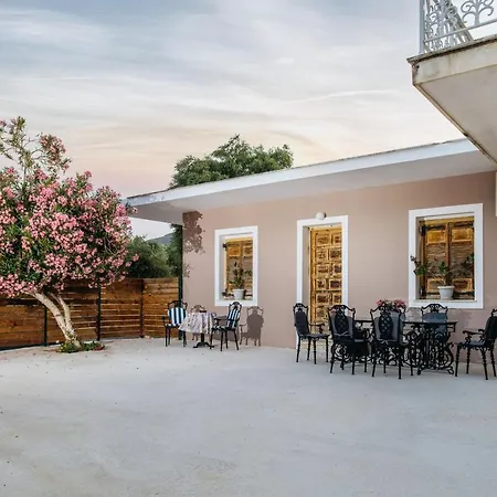 Olive Yard House Holiday home